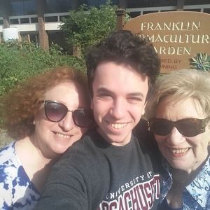 Meet your Posher, Amy